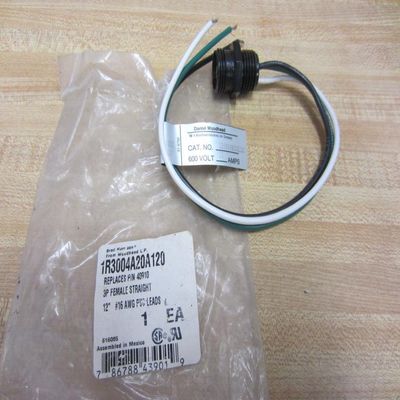 External Thread Receptacle, 3, Female, 13A