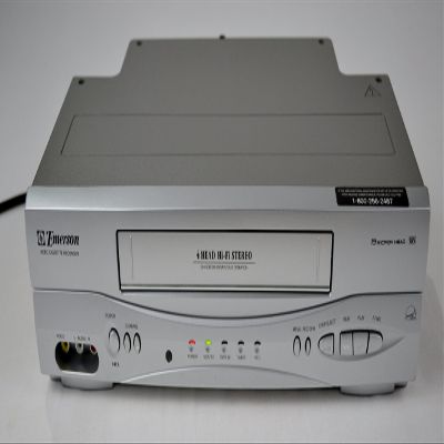 Emerson EWV603 4 Head HIFI Stereo ON-SCREEN MENU Video Player / Recorder (VCR) with 19 Micron Heads
