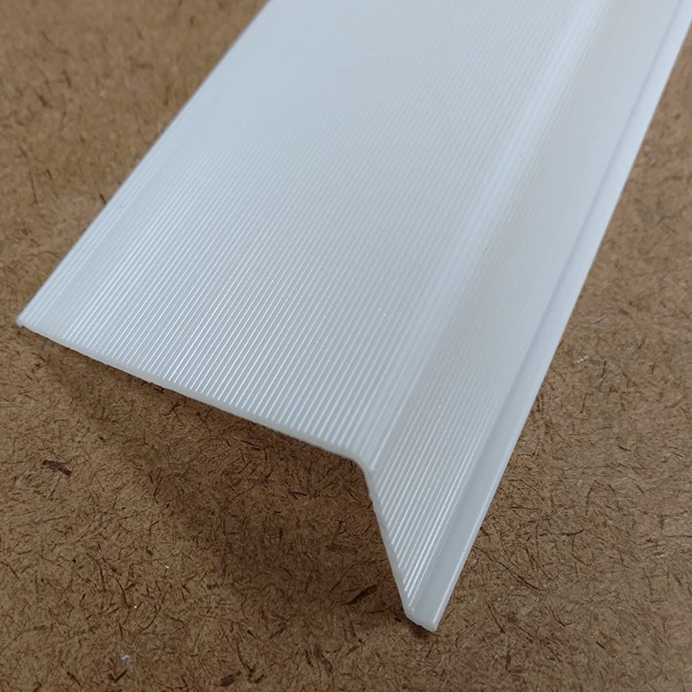 Import 9" Lens Diffuser Under Cabinet Replacement Cover 2-3/4" x 1" x 9" Angled Edge