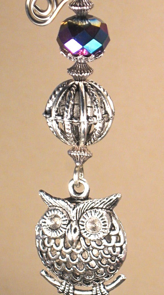 Antiqued Pewter Silvery Metal Owl and Lampwork Glass Fan Pull Chain/Light Pull