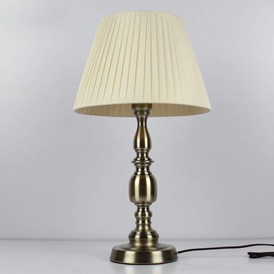 LIN XIAO HAO mayu Modern Simple Table Lamp E27 with Plug in Button Switch Living Room Bedroom Metal Cloth Lamp Cover Bedside Desk Lamp