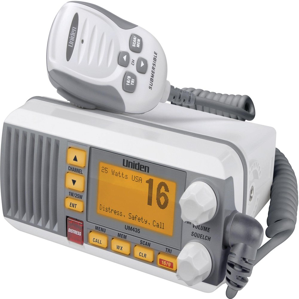 Uniden UM435 Advanced Fixed Mount VHF Marine Radio, All USA/International/Canadian Marine Channels Including New 4-Digit, CDN B Channels, 1 Watt/25 Watt Power, Waterproof IPX8 Submersible, White