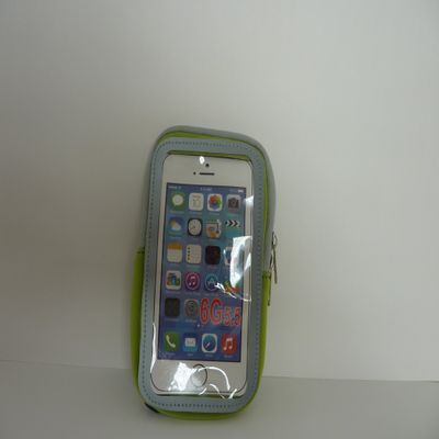 EXERCISE BAND FOR TWO WAYS USE - ARM AND WRIST FOR IPHONE 6 PLUS (5.5 INCHES), WITH POCKET FOR PERSONAL BELONGINGS (Green)