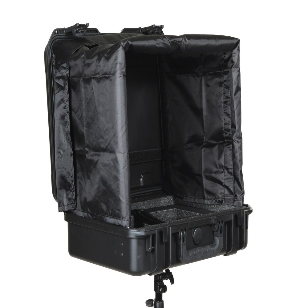 SKB iSeries Injection Molded Waterproof Case with Sun Screen for Laptop