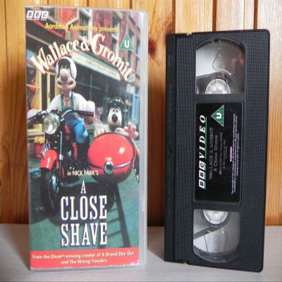 Wallace and Gromit in A Close Shave [VHS]