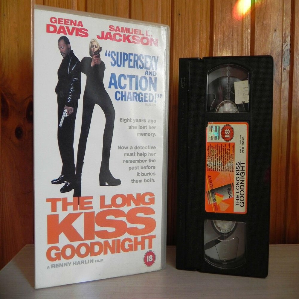 The Long Kiss Goodnight [VHS]