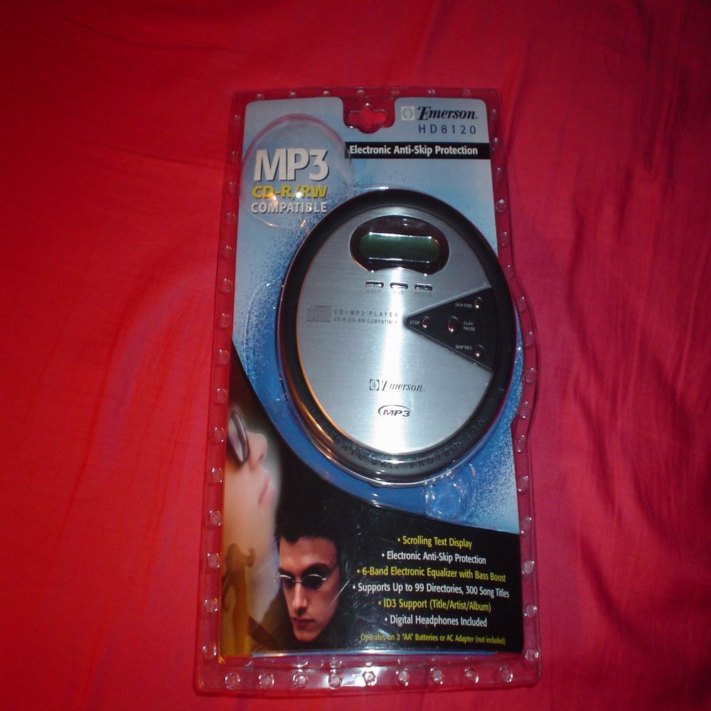 Emerson CD-R/RW/MP3 Player