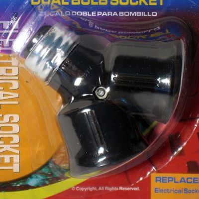 New Dual Bulb Socket Double Light "Y" Adaptor Convert Converter Lamp Light Base