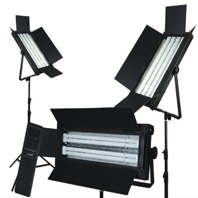 3-Point Lighting Kit, 3000K - 2500W Hotlight Equiv.