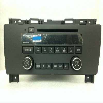GM Genuine Parts 15274819 AM/FM Stereo, Clock, and CD Player Radio