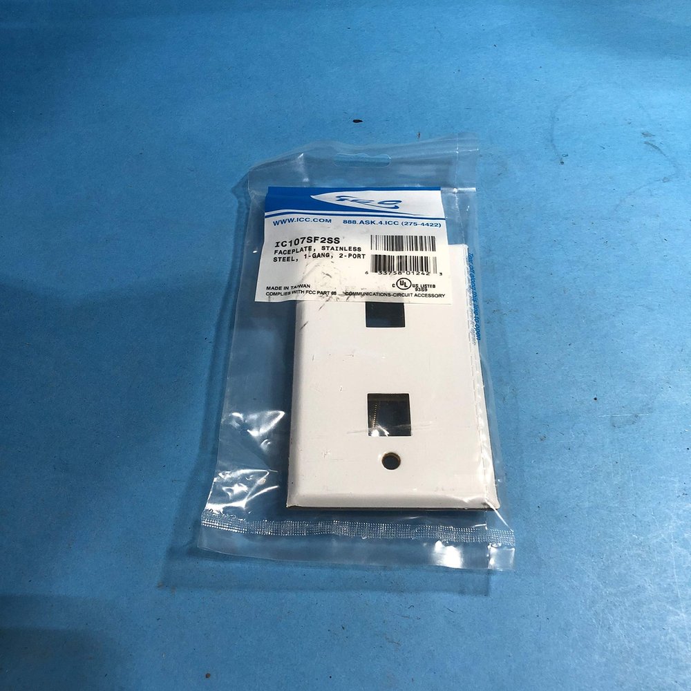 ICC INT'L CONN & CABLE IC107SF1SS FLUSH MOUNT SS 1 PORT FACEPLAT