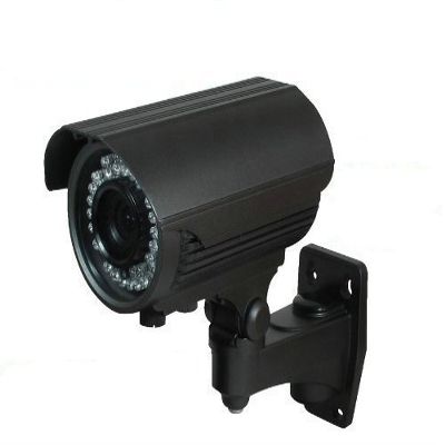 BW BW40TH2S 2.0MP High Definition DSP 4-in-1 CCTV Format TVI + CVI + AHD + CVBS Hybrid output 1080p Bullet Security Camera 2.8-12mm Vari-Focal HD Lens Premium Components 42x New Generation IR LEDs IR Range 40m-Black