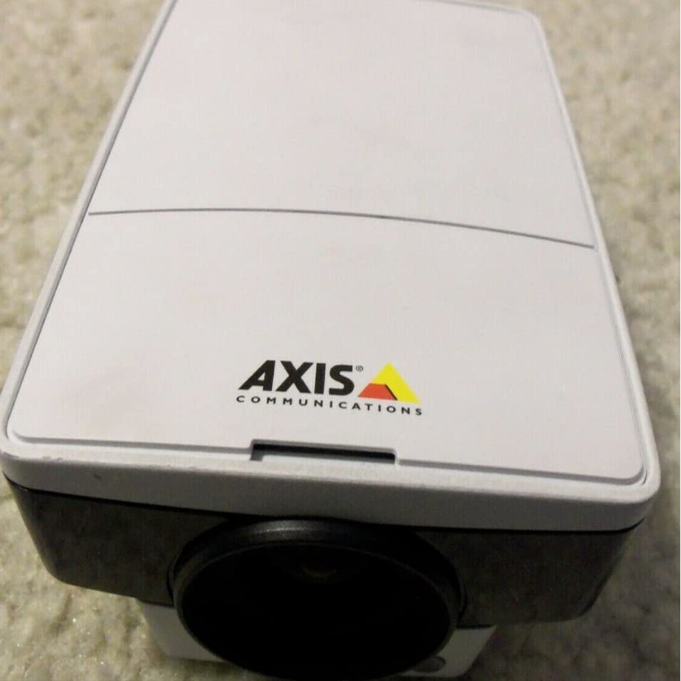 0435-001 | M1143-L NETWORK CAMERA H.264 30FPS IR LED ILLUMIN.