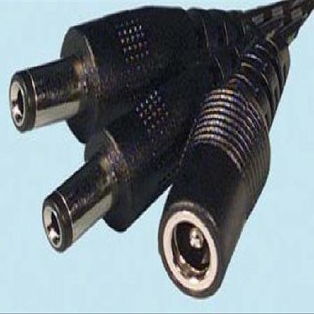 MCM 24-5355 POWER SPLITTER Y ADAPTORS, LENGTH: 12 , CONNECTS FROM: SINGLE FEMALE 5.5 X 2.1 MM, CONNECTS TO: TWO MALE 5.5 X 2.1 MM (1 piece)