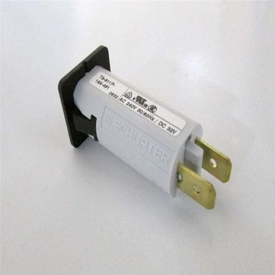 Circuit Breakers 16A 240V AC / 48V DC SNAP-IN MOUNT