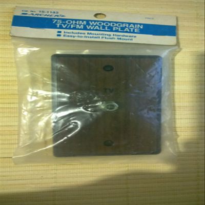 Archer 75-ohm Woodfrain Tv/fm Wall Plate 15-1183
