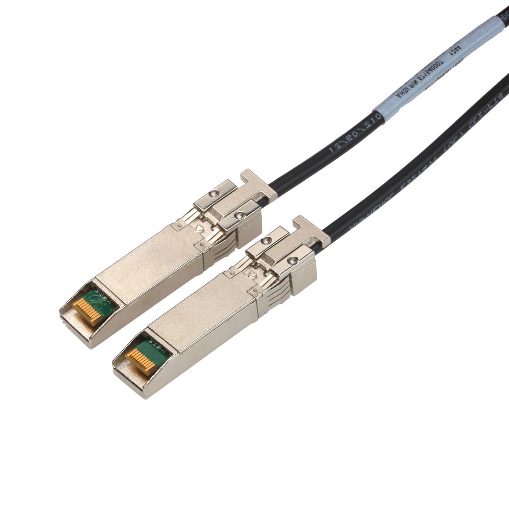 Amphenol SF-SFPP2EACTV-007 10 GbE SFP+ Direct Attach Cable, Active Copper, 7 m, 23', Black
