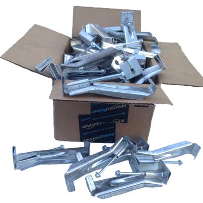 (50 Pack) 5 inch Heavy Duty Quick Hanging Hidden Rain Gutter Hanger Bracket Incuding Preinserted Screw with Clip