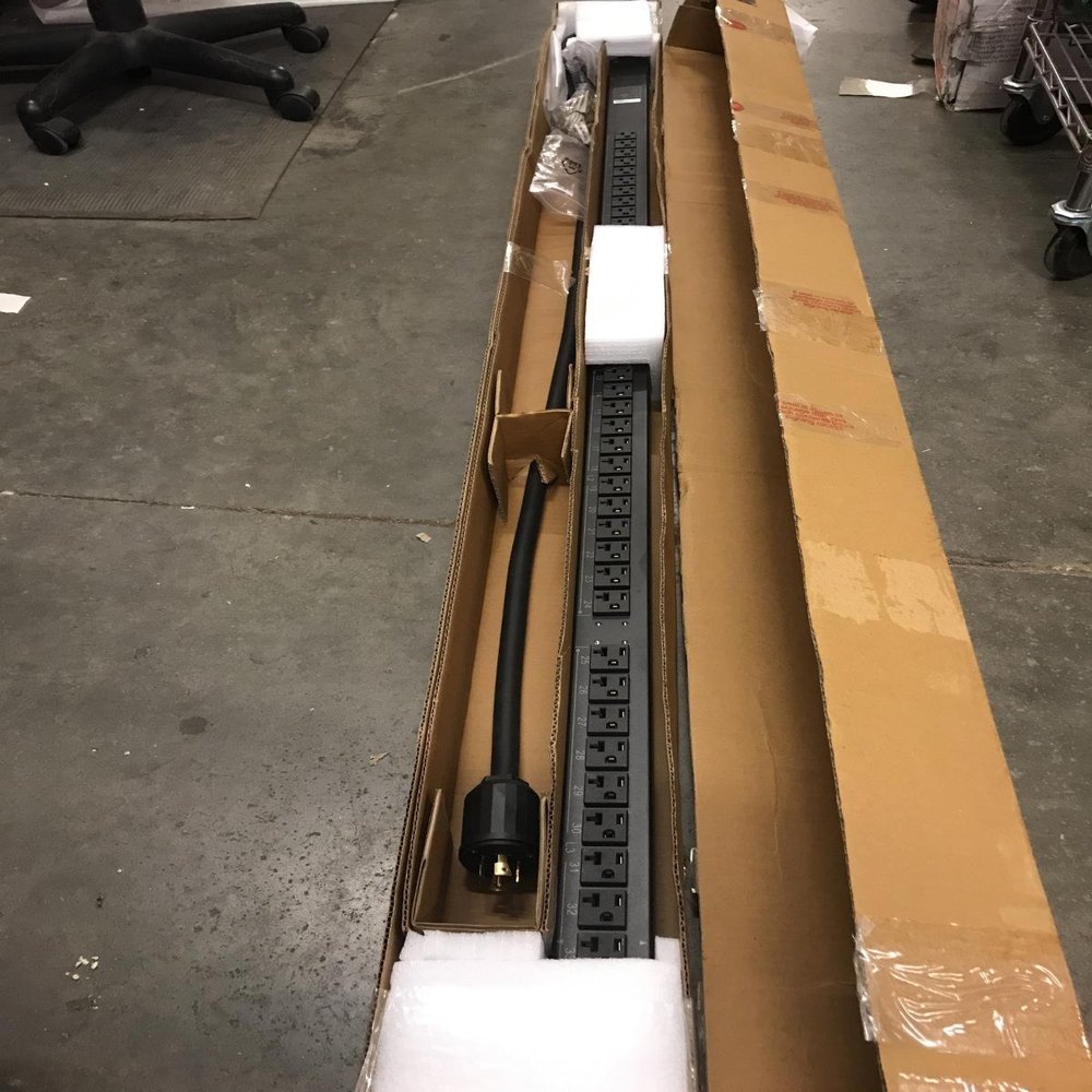 APC AP8862 AP8862 Rack PDU 2G, Metered, ZeroU, 20A, 120/208V 3Ph, (36) 5-20R