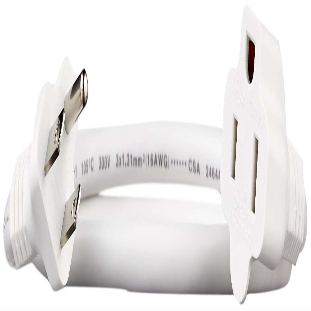 Amazon Basics Extension Cord, 3 Ft, 3-Prong Outlet Extender, Indoor Use, 13 Amps, 125V, White