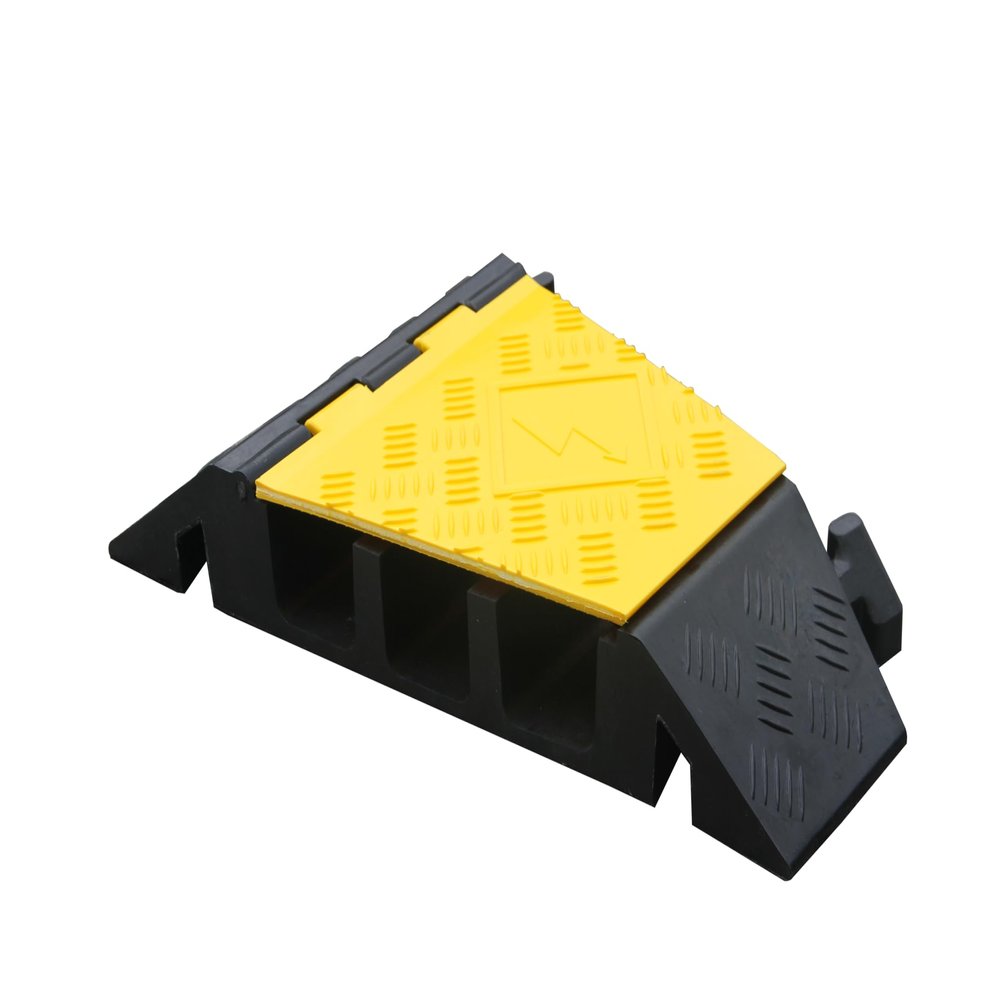 Kable Kontrol Atlas Heavy Duty Cable Protector - 22.5 Degree Right Turn - 3 Channel - CP9986 Compatible - Black & Yellow - Speed Bump and Wire Protector Turn for Indoor & Outdoor Use