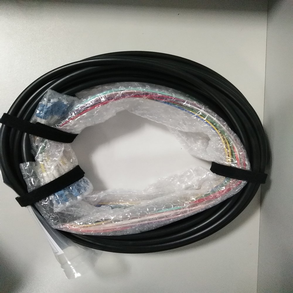 144 core Outdoor Fiber Pigtail LC LC/APC SC SC/APC Singlemode 9/125 Outdoor Cable Fiber Pigtail (40m, LC)