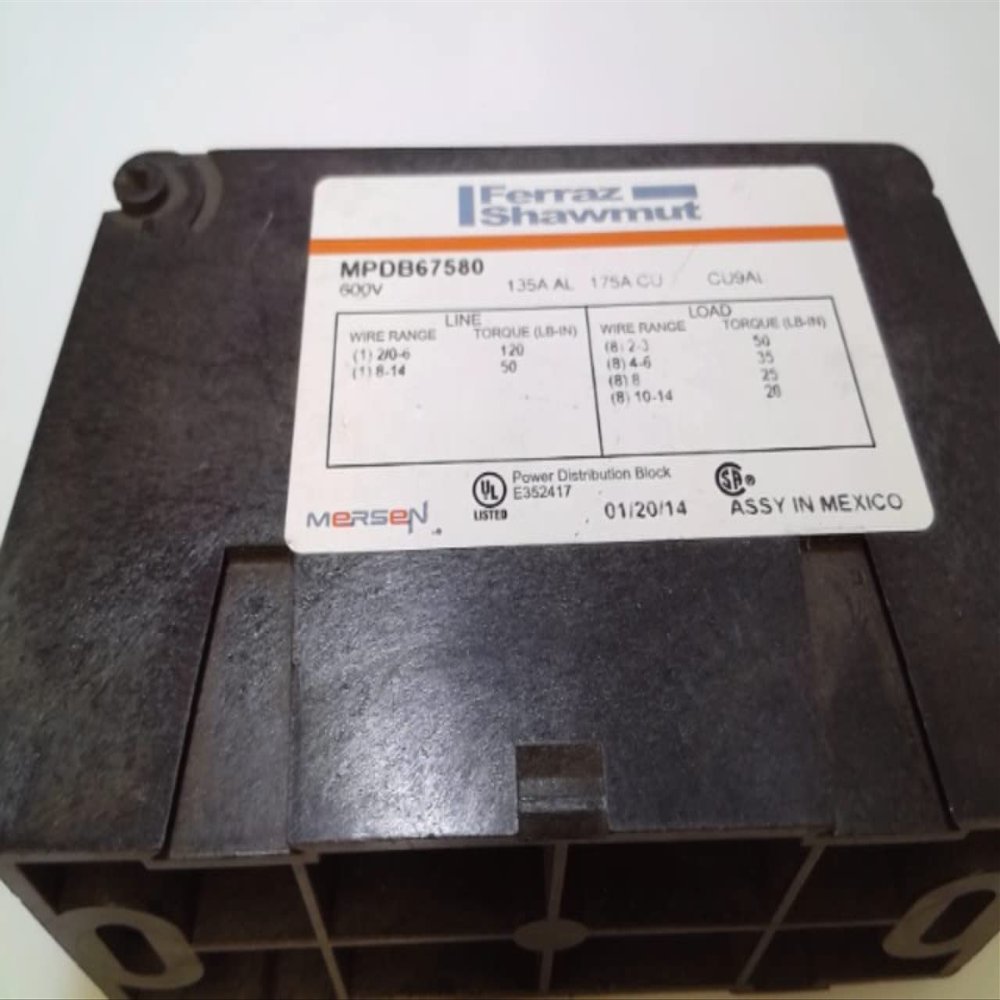MPDB67580, Conn Power Distribution Block Screw Panel Mount 175A