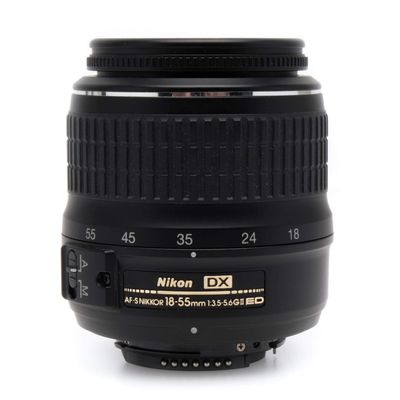 Nikon AF-S DX NIKKOR 18-55mm f/3.5-5.6G ED II Zoom Lens with Auto Focus for Nikon DSLR Cameras (Renewed)