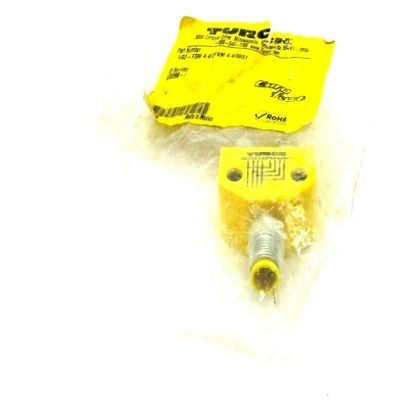 TURCK VB2-FSM 4.4/2FKM 4.4/S651 (X2) Female Connector, 250 V, 4 AMP, 4 Wire, Connector Splitter, Front Mount, M12 EUROFAST, Male, Parallel Wired, Rotating Coupling NUT, Standard Key