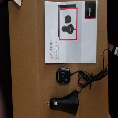 iSimple 3M Blustream Bluetooth FM Modulator Black ISBT43 Hands Free Music Stream