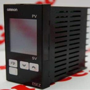 Davitu Cables, Adapters & Sockets - Digital display temperature controller E5EZ-Q3T