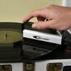 Discwasher RDCFBZ Carbon Fiber Vinyl Record Cleaning Anti-Static Brush (Silver) view 4