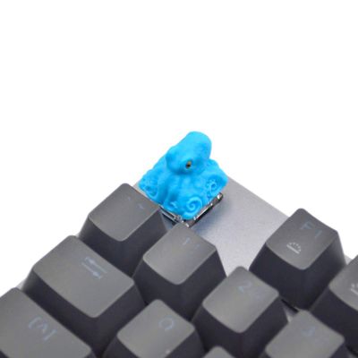 Home-organizer Tech Octopus Keycap Personality Resin Keycap OEM/R4 Height Handmade Keycap Suitable for MX Switch, Delicate Hand Engraved Resin Key Caps for Mechanical Keyboards (Blue)
