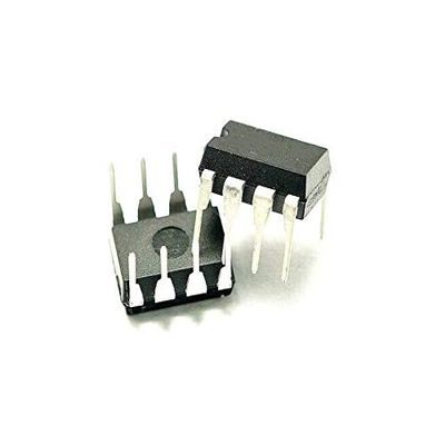 Davitu Electrical Equipments Supplies - 10PCS Q0370R Q0370 LCD management chip DIP-8 100%