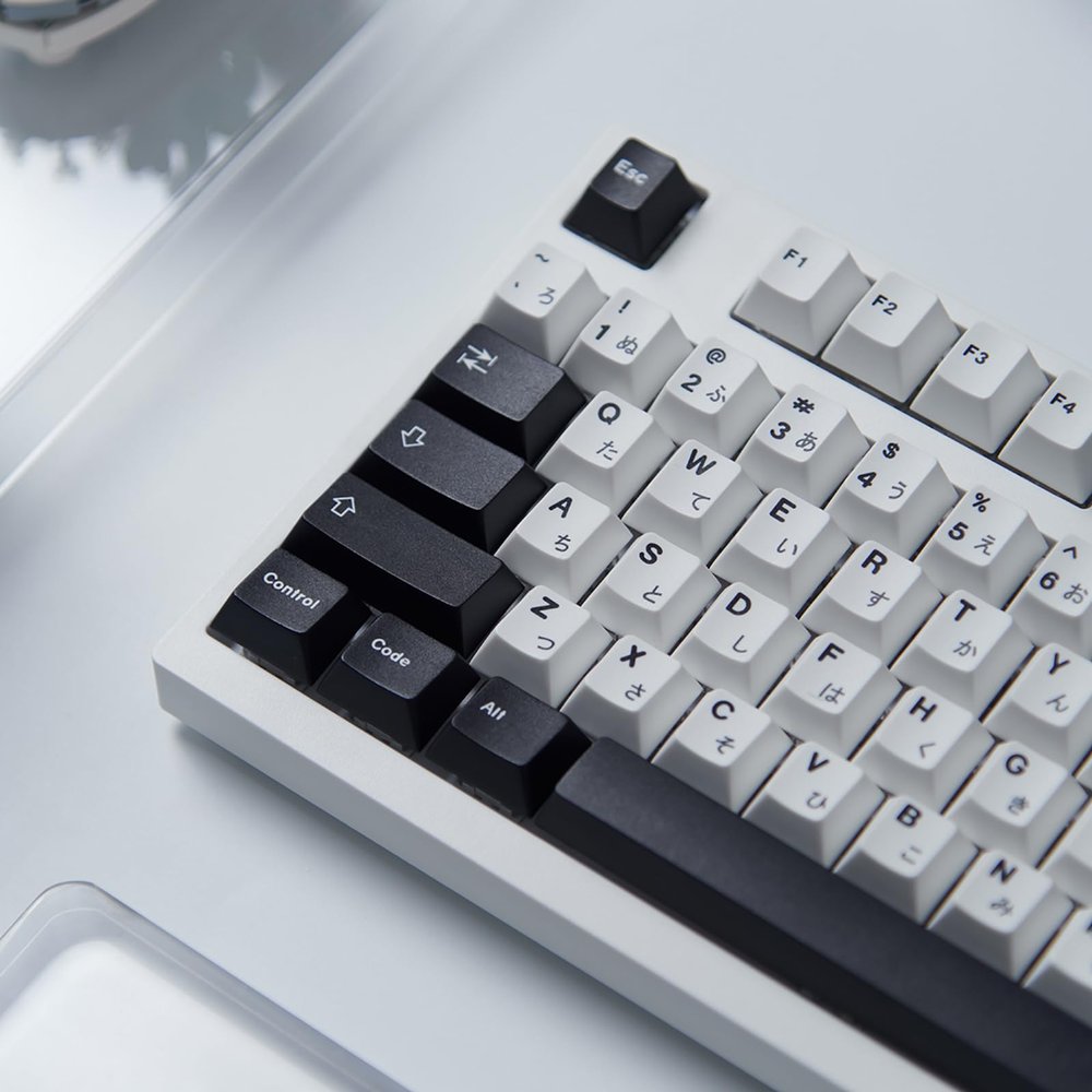 133 Keys Japanese Keycap Cherry Profile Dye Sub PBT Black and White Keycaps Set Fit for 61/64/87/104/108 Cherry Mx Switches Mechanical Keyboard