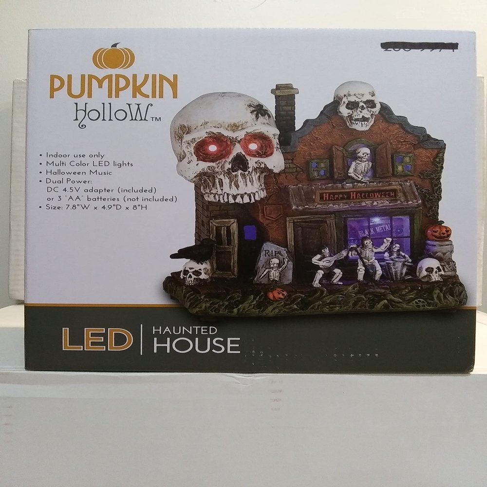 Pumpkin Hollow led Haunted House