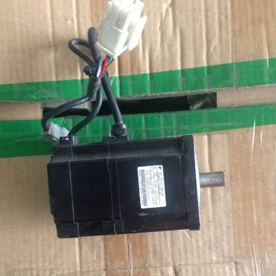Davitu Motor Controller - SGMPH-01AAE4CD servo motor, used one,85% appearence, 3 months warranty, in stock
