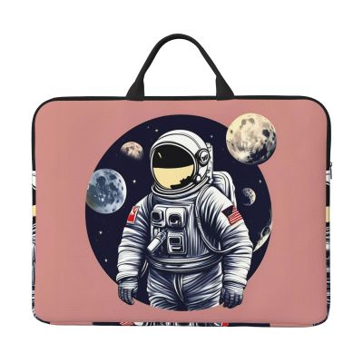 Astronaut On The Moon 1 Print Stylish and Water-Resistant 14 Inch Computer Bag Laptop Carry Bag Work and Travel