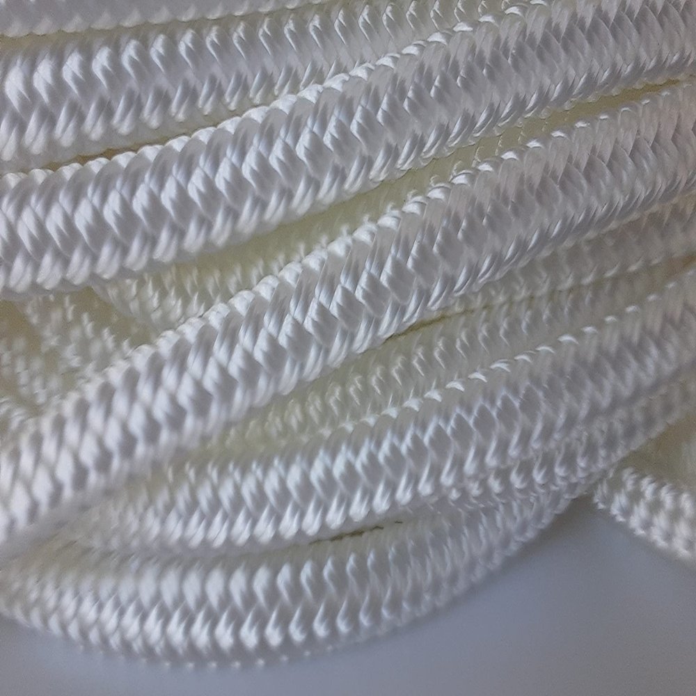 1/4 x Double Braid-Yacht Braid Polyester Rope Hank. White. (200.00)