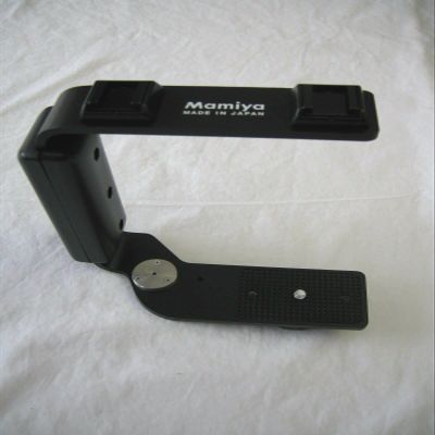 Mamiya Strobe Bracket for Dual Strobes for Canon, Nikon, Sony, Fuji
