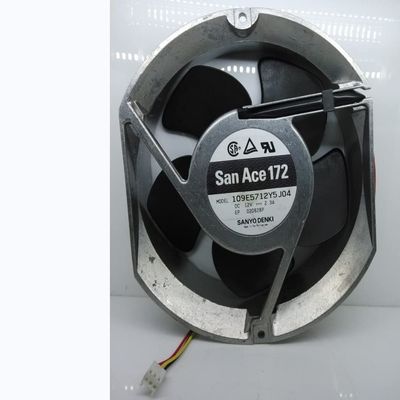 109E5712Y5J04 172X150X51MM 12V 2.3A 3-Wire Cooling Fan