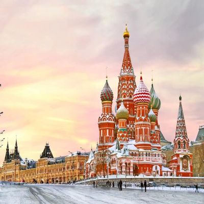 BELECO 5x4ft Fabric St. Basil's Cathedral Backdrop Russian Landmark Red Square Ancient Architecture Photography Background Winter Travel Tourism Resorts Photo Wallpaper Studio Photo Booth Props