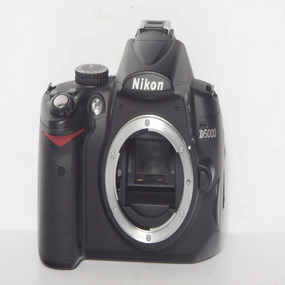 Nikon D5000 12.3 MP DX Digital SLR Camera with 2.7-inch Vari-Angle LCD (Body Only) (Renewed)