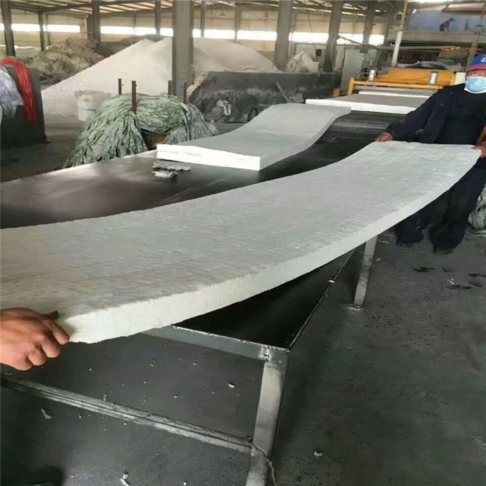 WMEIE Ceramic Fiber Insulation Blanket, for Thermal Insulation of Stoves Fireplaces Pizza Ovens Forges Furnaces Kilns, Easy to Cut (Size : 50mm 0.61x3.6m)