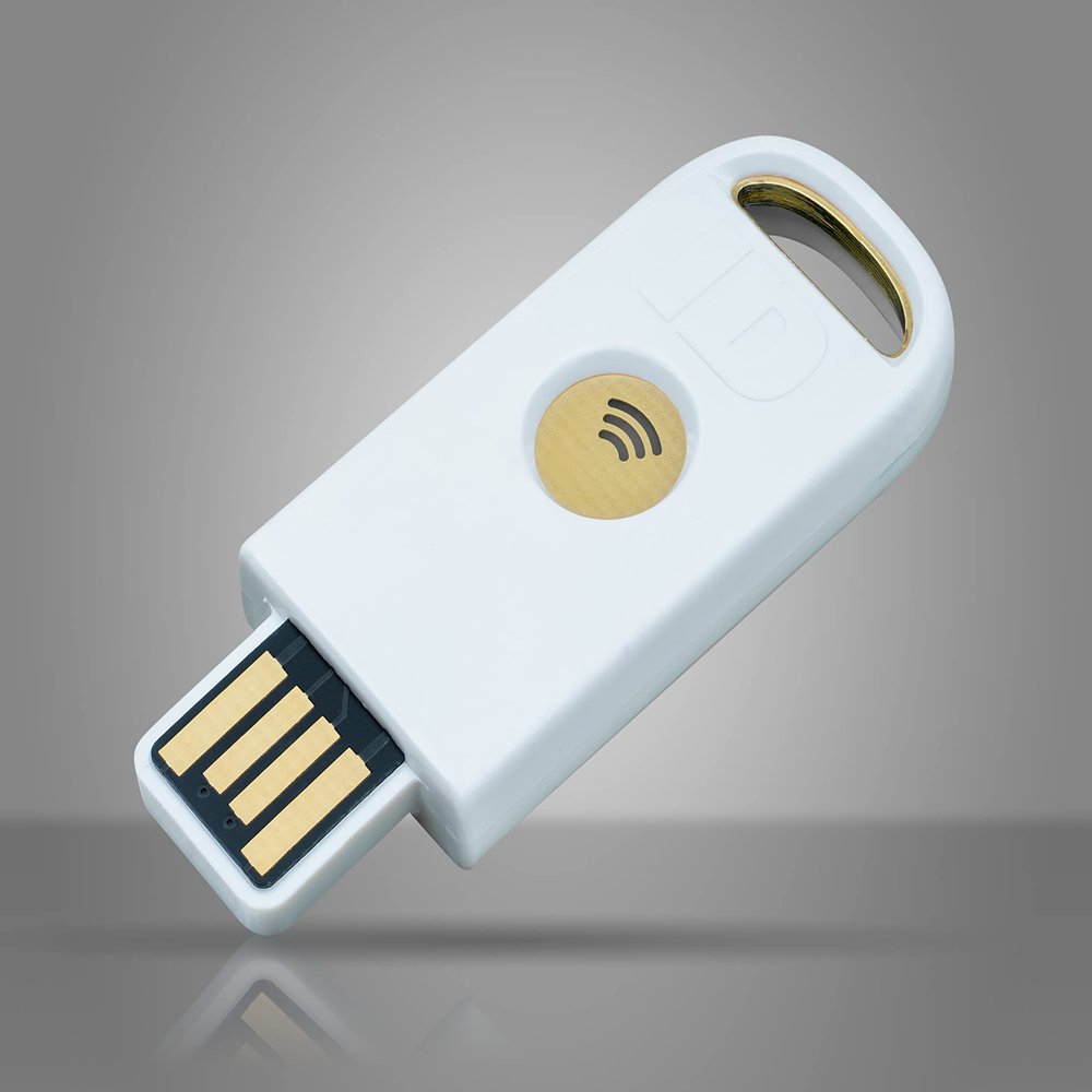 Identiv uTrust FIDO2 NFC+ Security Key USB-A (FIDO2, U2F, PIV, HOTP, WebAuth)
