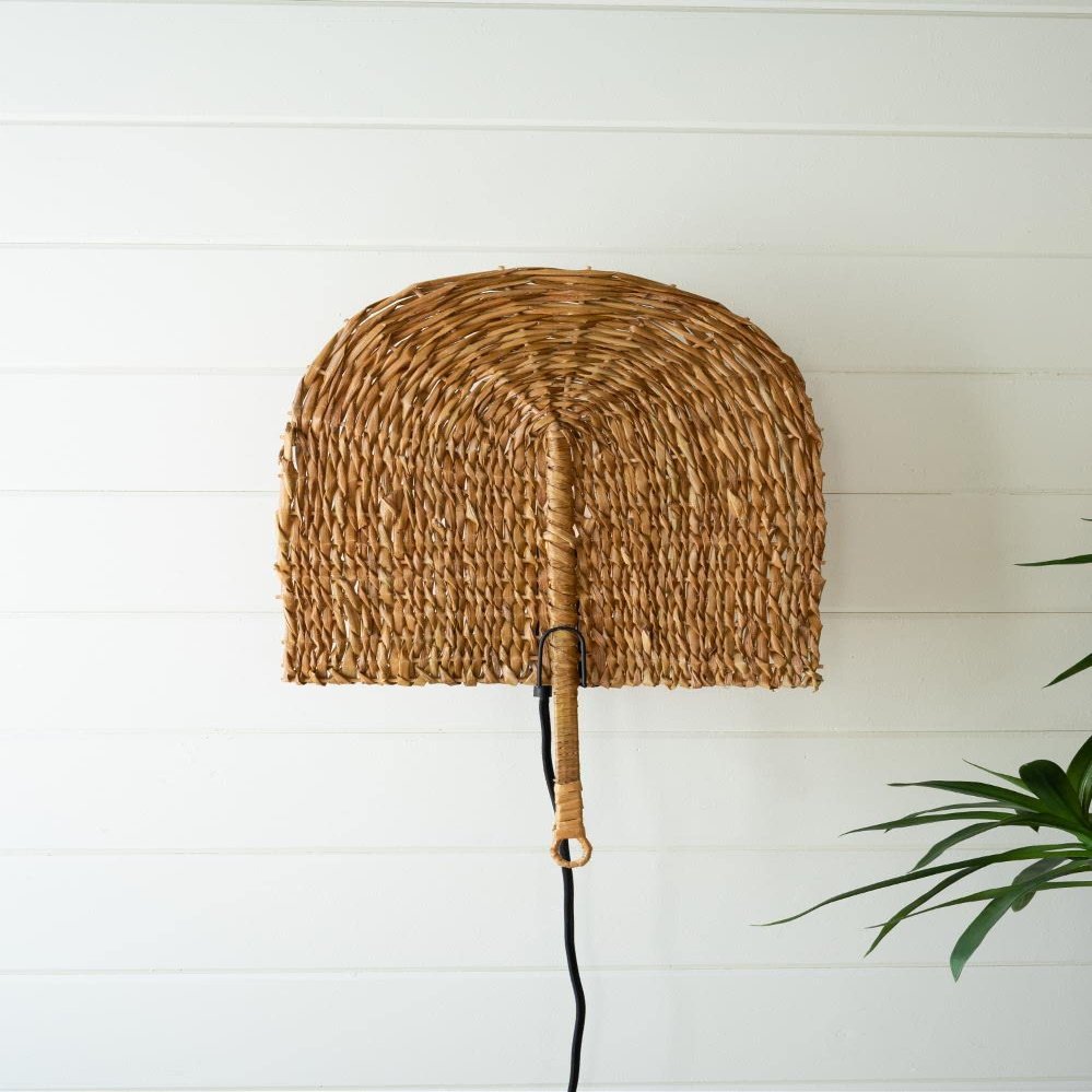 KALALOU Seagrass Fan Wall Sconce Lamp with Brown Finish NEP1083