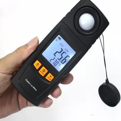 GM1020 LCD Display Handheld Digital LightMeter Luxmeter