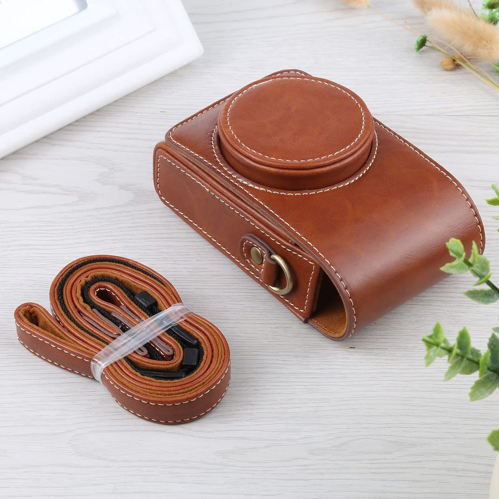 YUNCHAO Camera Accessories Vertical Flip Full Body Camera PU Leather Case Bag with Strap for Ricoh GR III/GRII, Sony ZV-1 / DSC-RX100M7 / RX100M6 / RX100M5 / RX100M2 Camera Bags