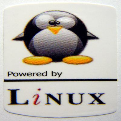 VATH Powered by Linux Sticker 19 x 28mm [413]