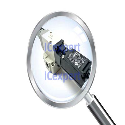 1PCS D4N-9B32 D4N9B32 New